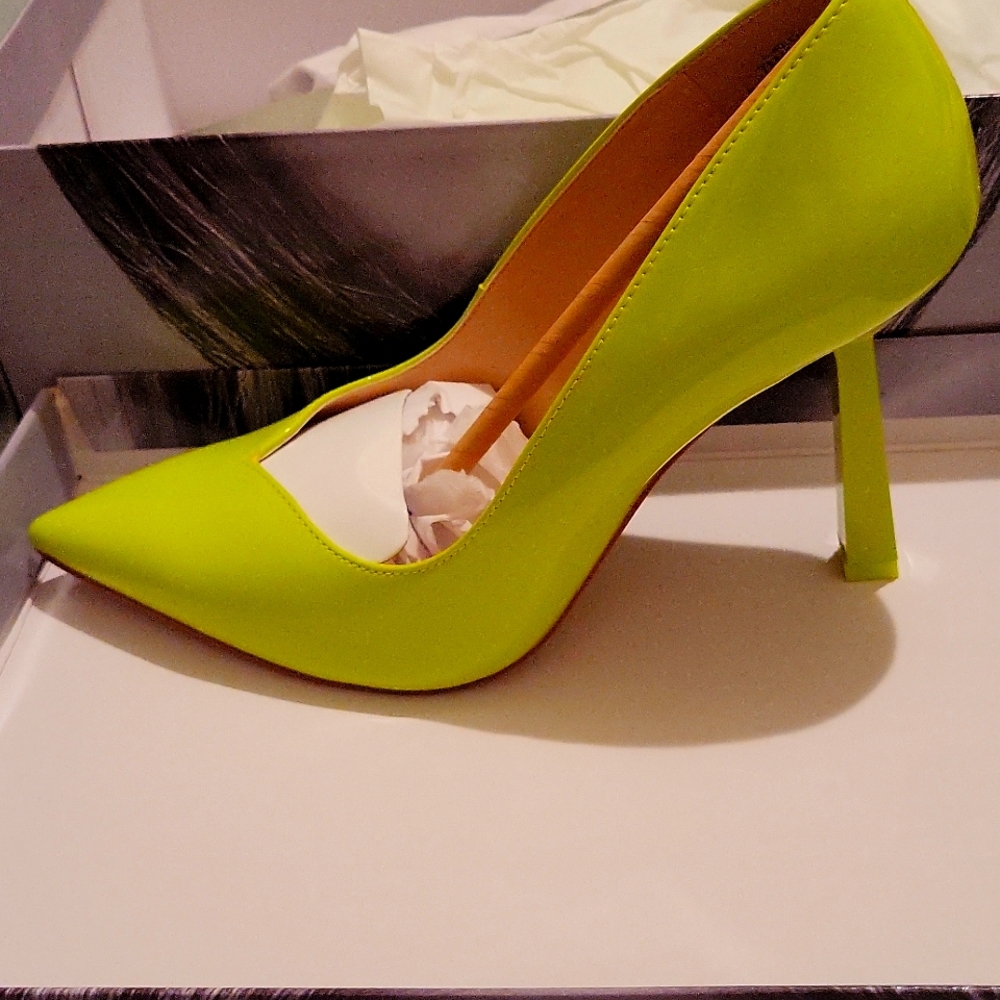 Jlo Pointed Toe